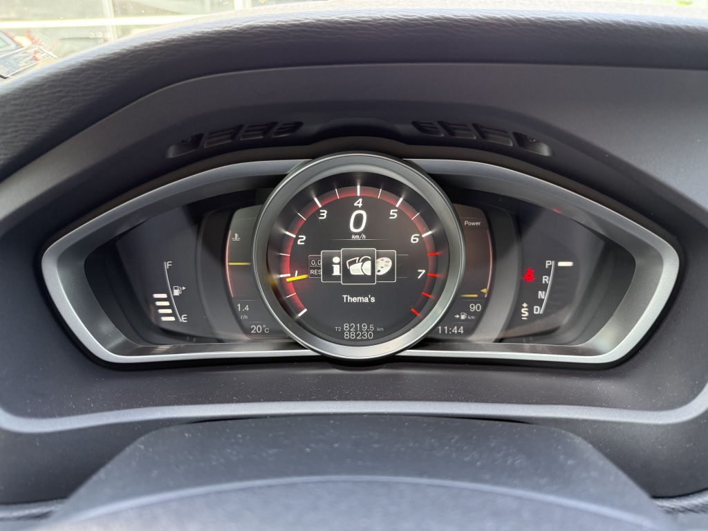 Volvo V40