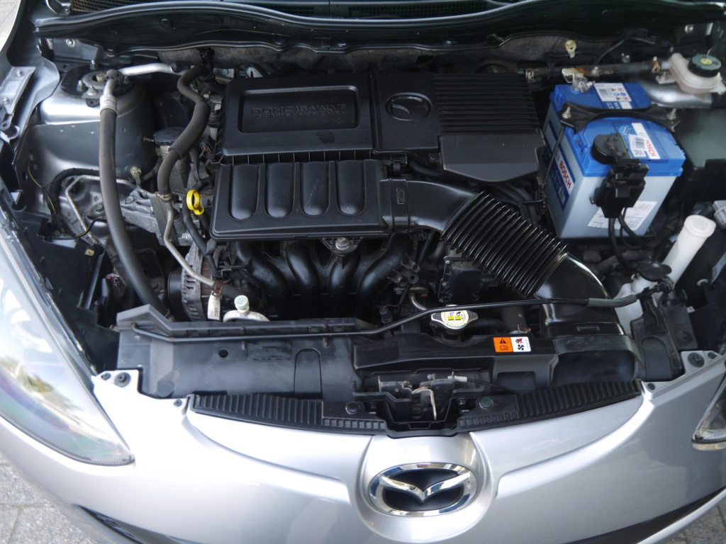 Mazda 2