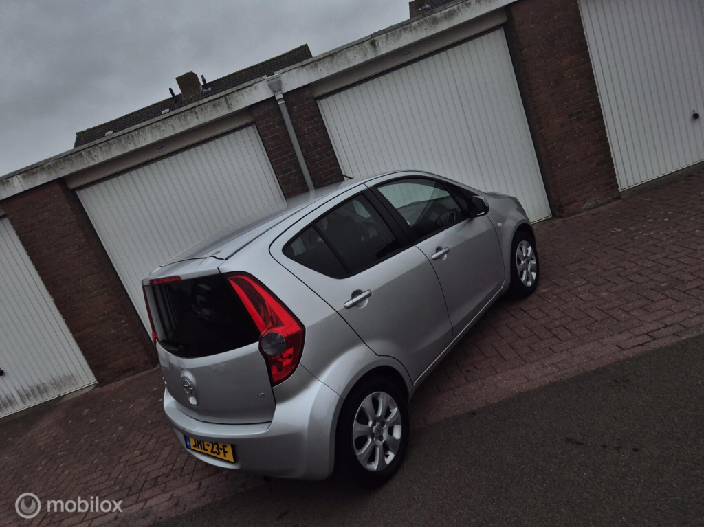 Opel Agila