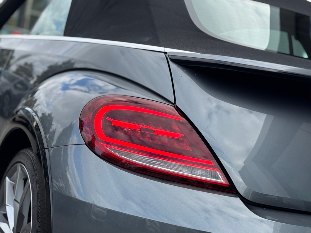 Volkswagen New Beetle