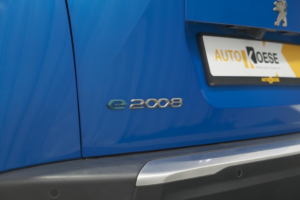 Peugeot E-2008