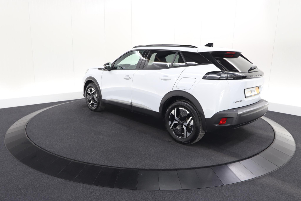 Peugeot E-2008