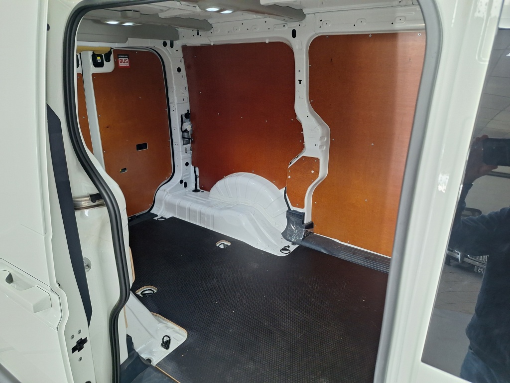 Kia Pv5