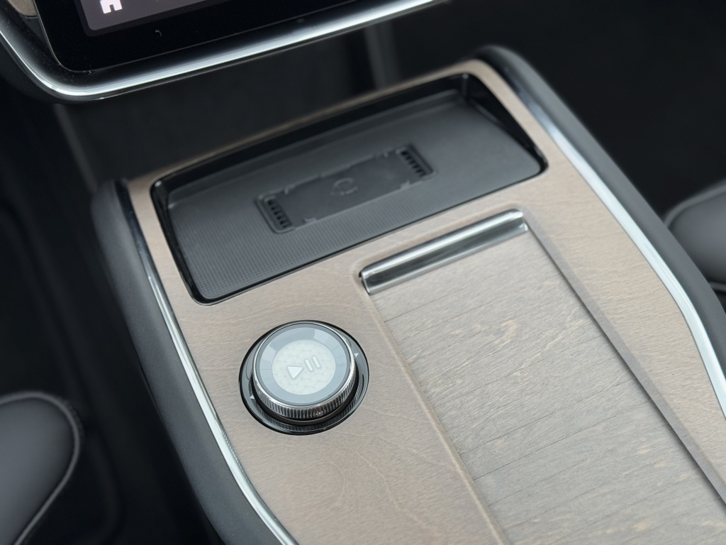 Volvo Ex90