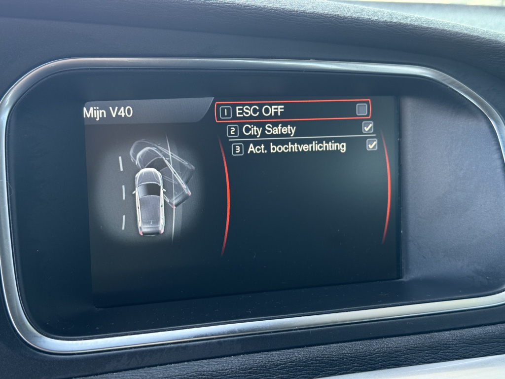 Volvo V40