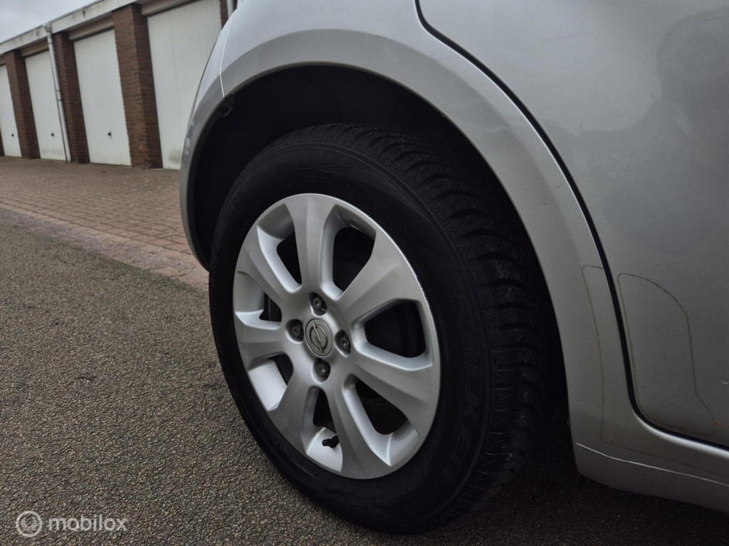 Opel Agila