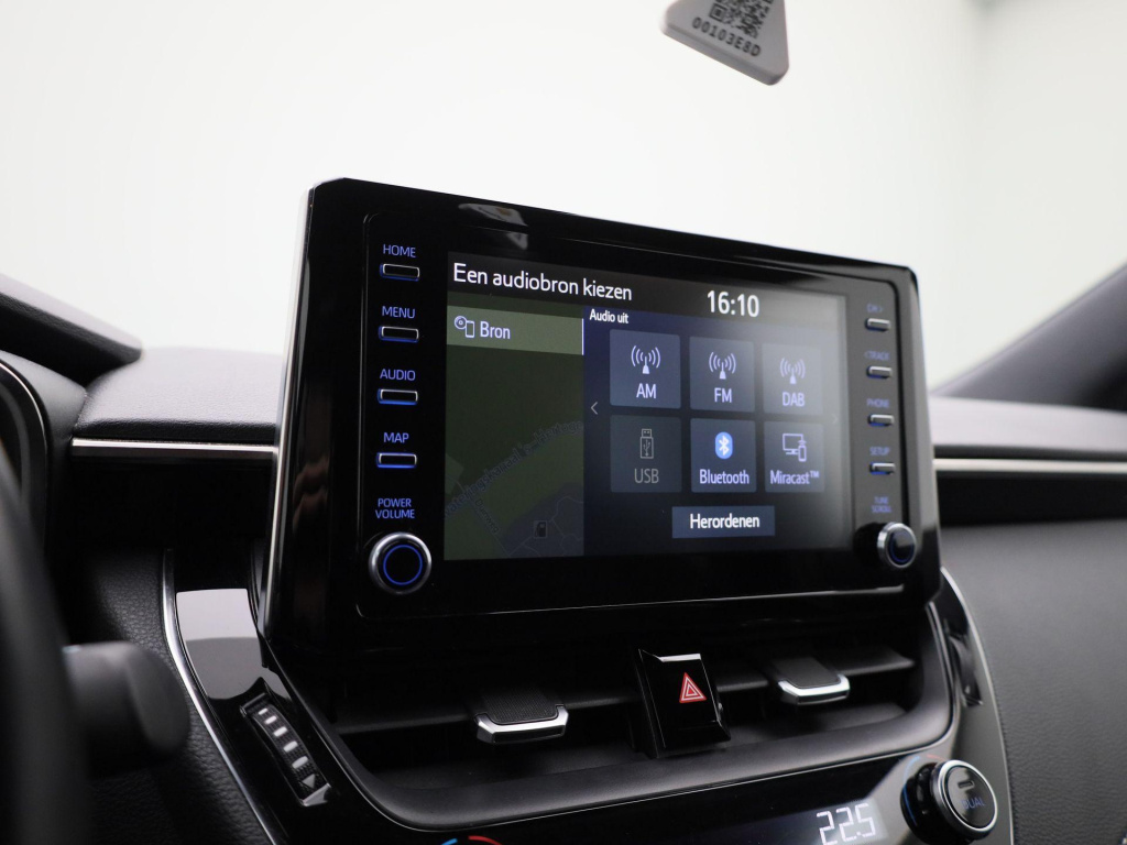 Toyota Corolla Touring Sports