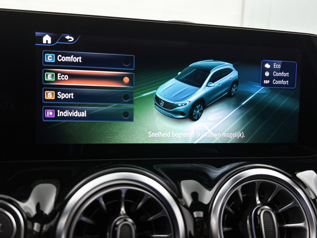 Mercedes-Benz Eqa