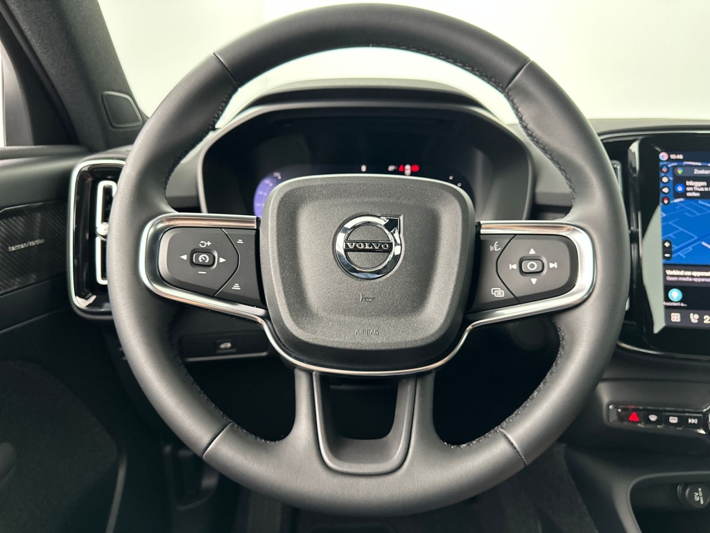 Volvo Ex40