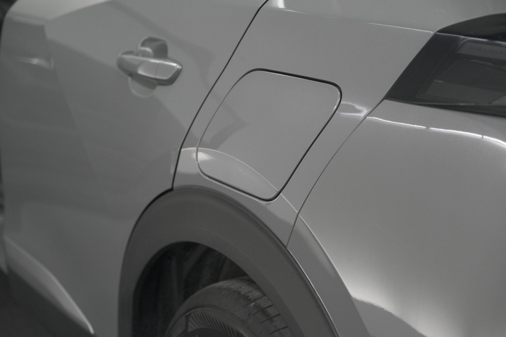 Peugeot E-2008