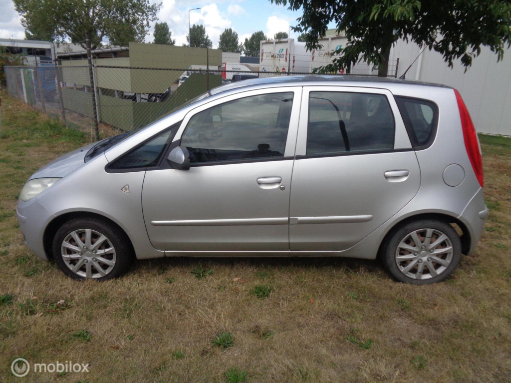 Mitsubishi Colt