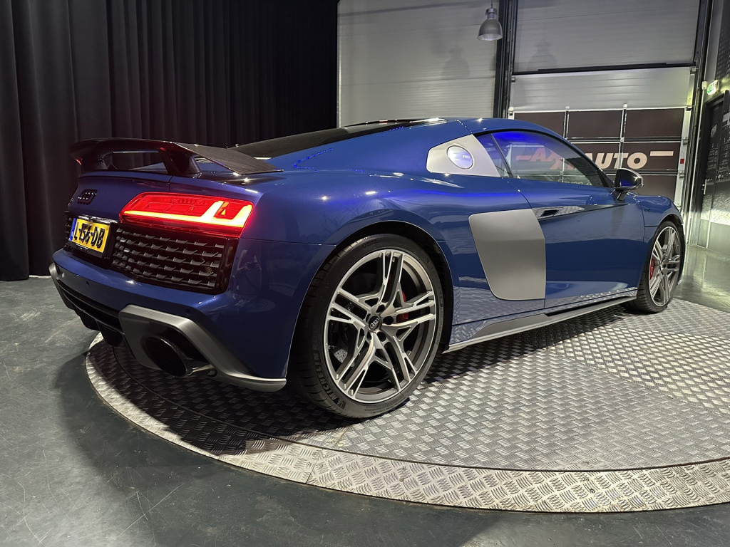 Audi R8