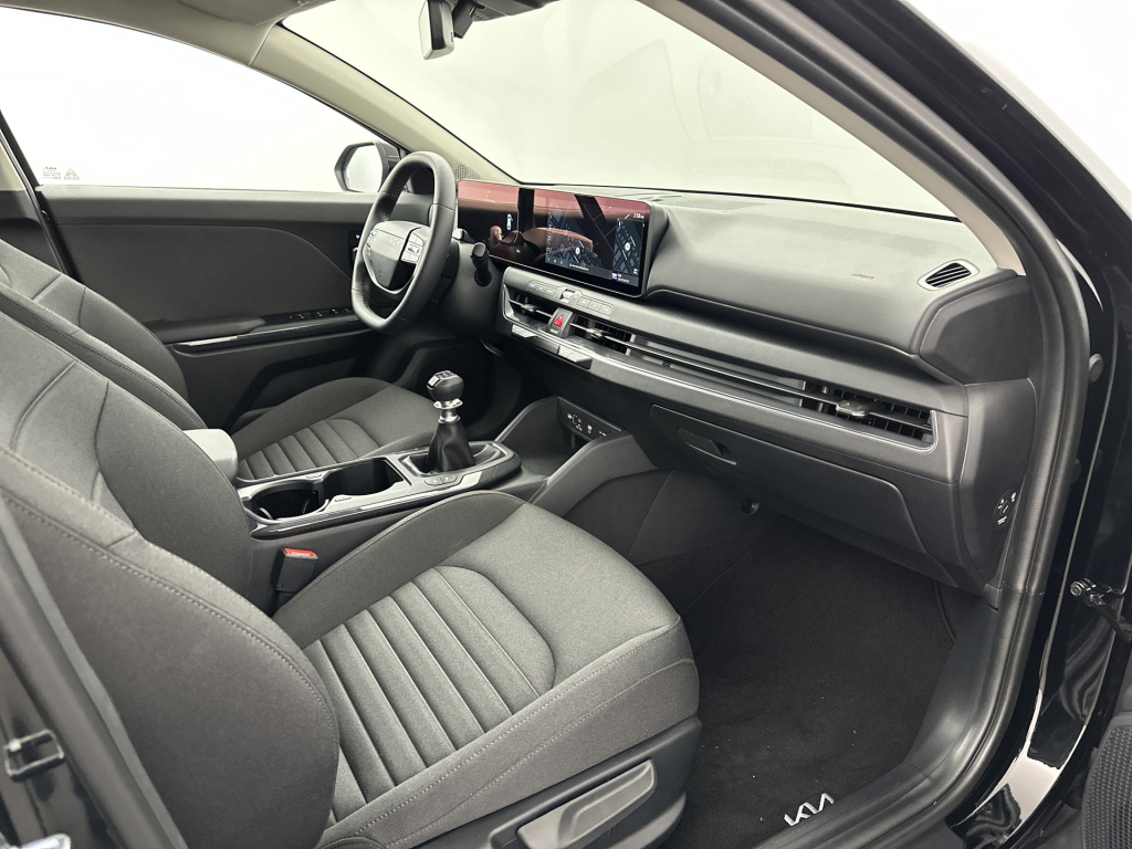 Kia K4
