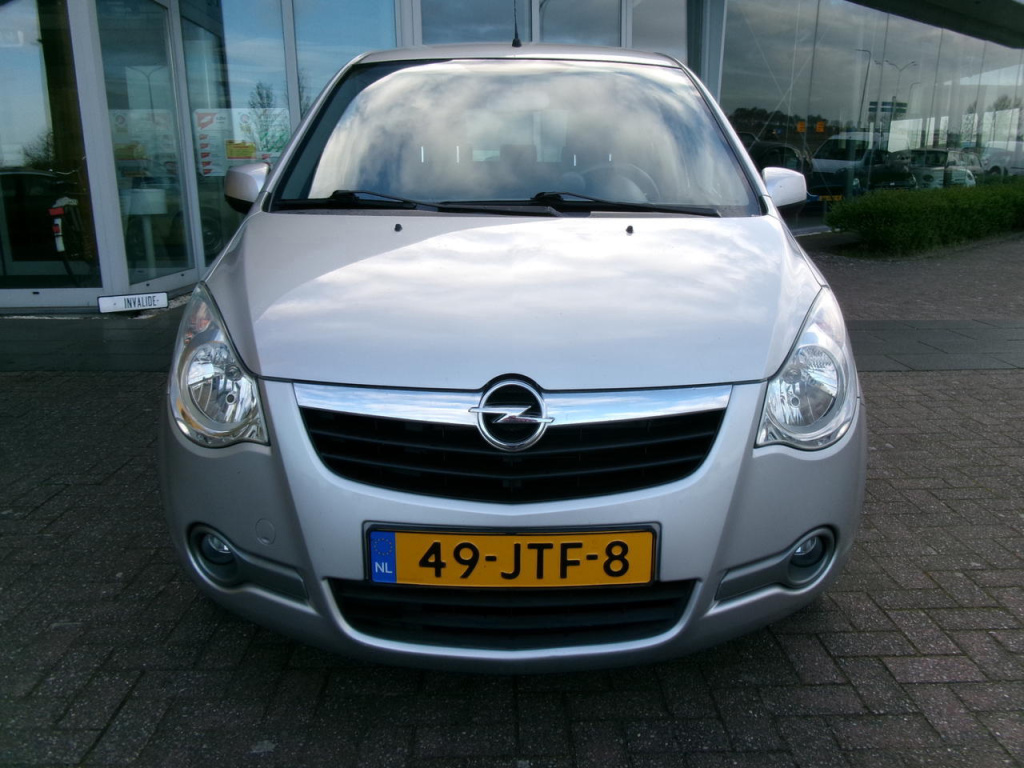 Opel Agila