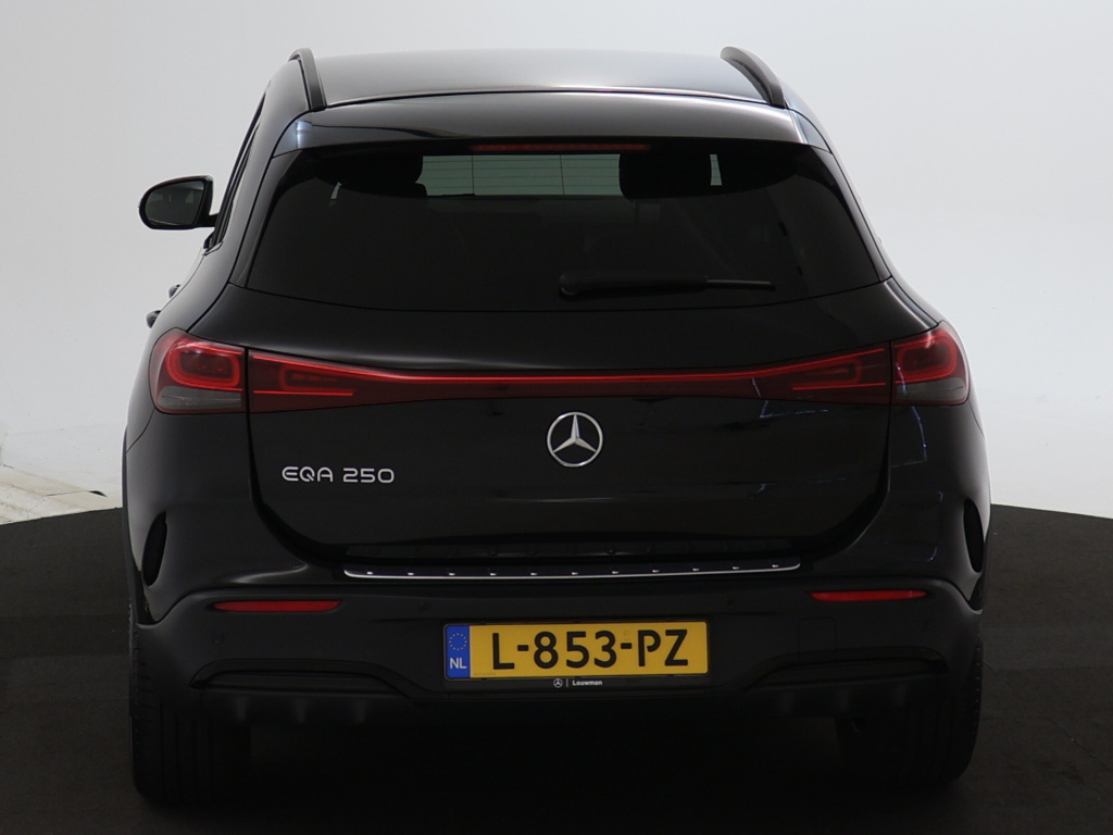 Mercedes-Benz Eqa