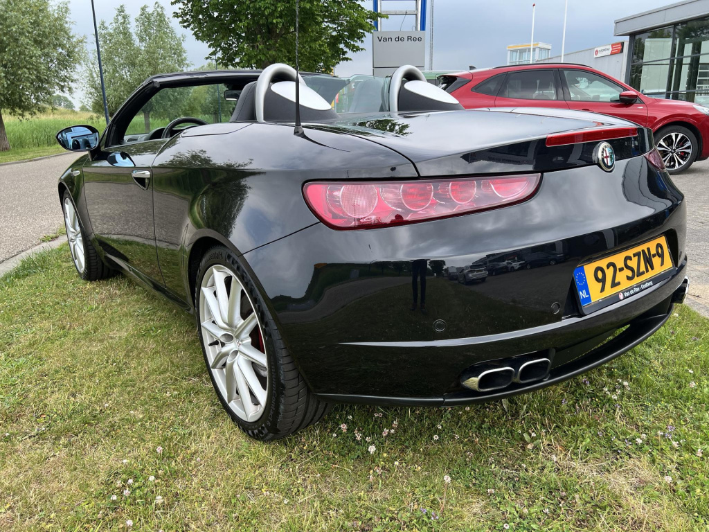 Alfa Romeo Spider