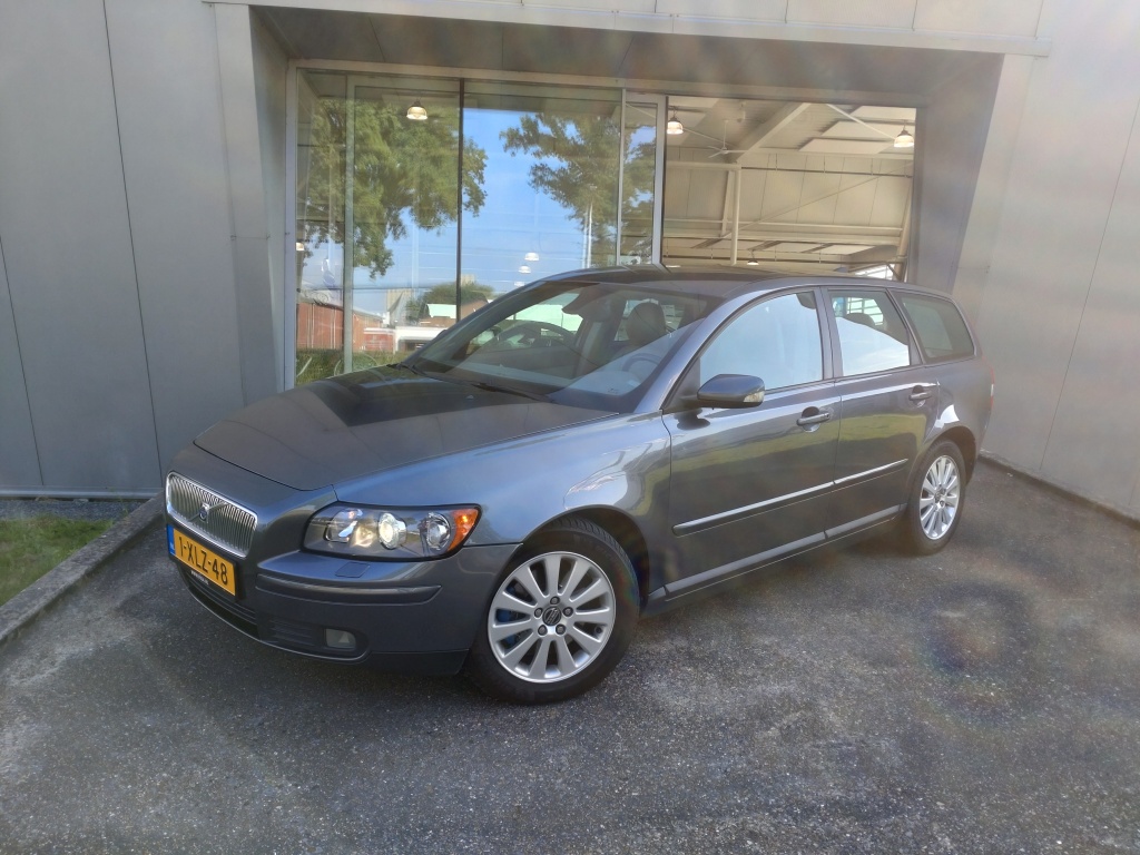 Volvo V50