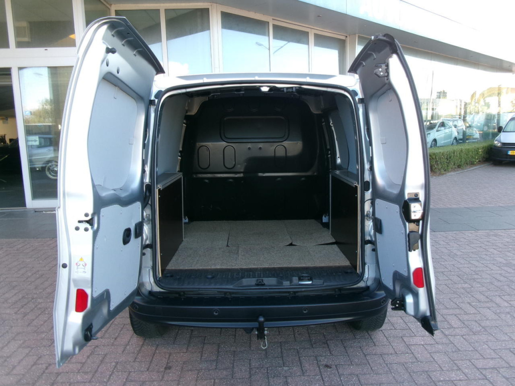 Nissan Nv250