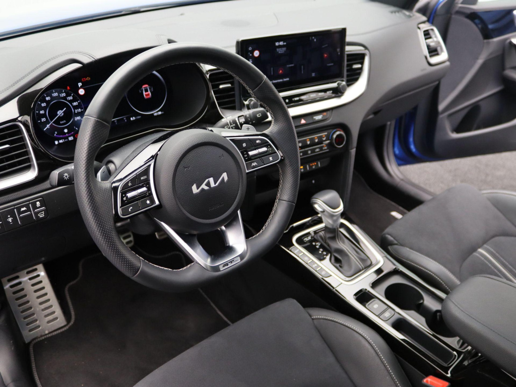Kia Proceed