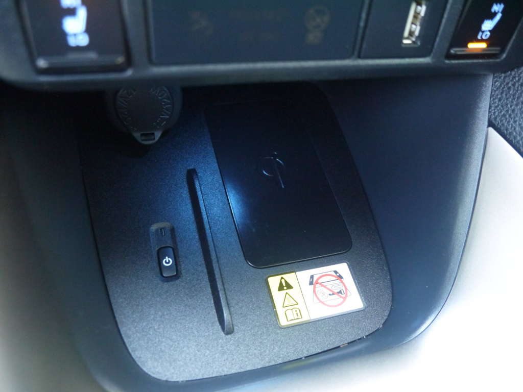 Mazda 2 Hybrid