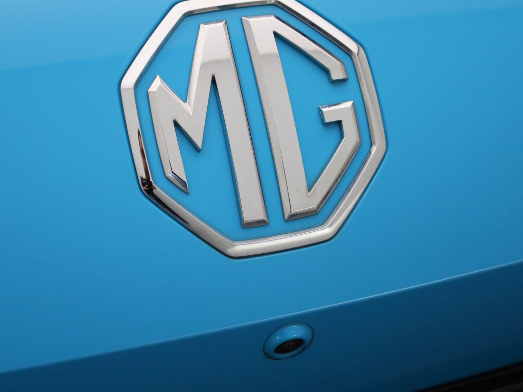 MG Mg4