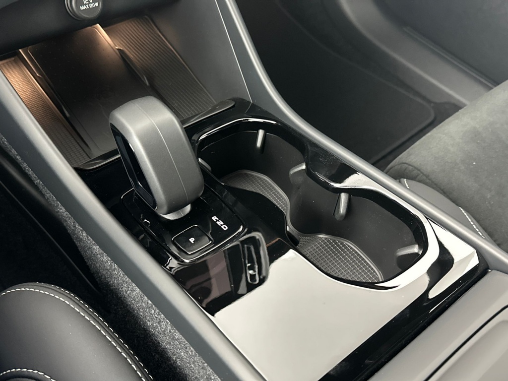 Volvo Ex40