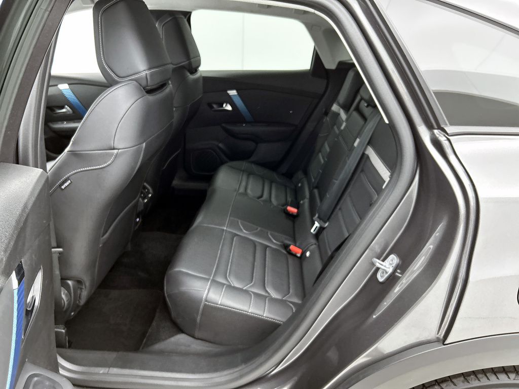 Citroen Ë-c4
