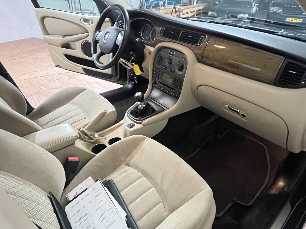 Jaguar X-type