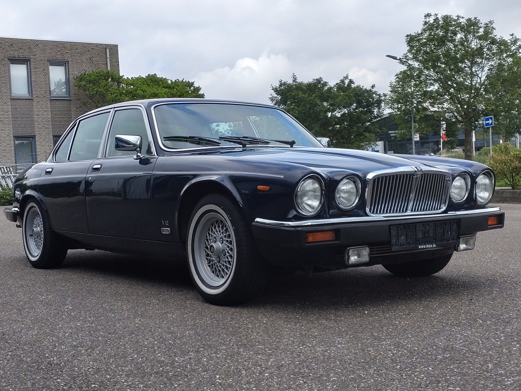 Jaguar Xj
