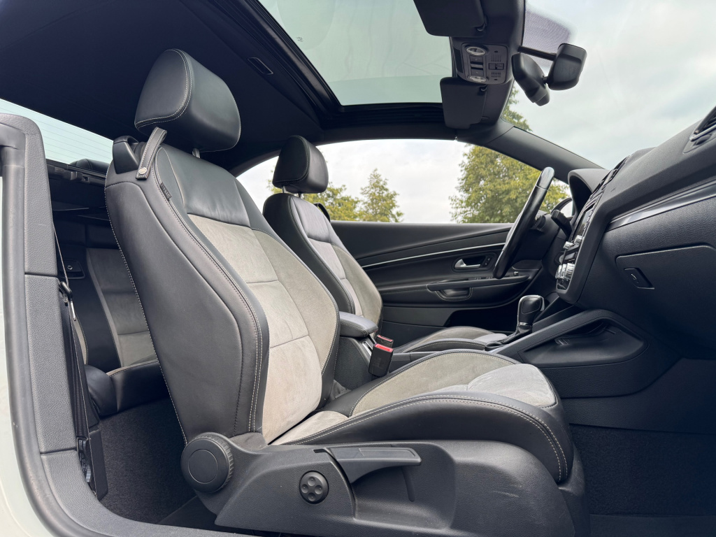 Volkswagen Eos