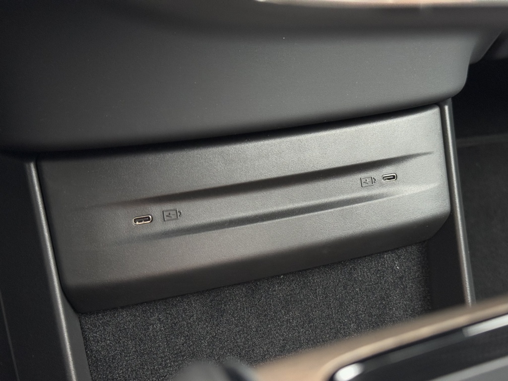 Volvo Ex90