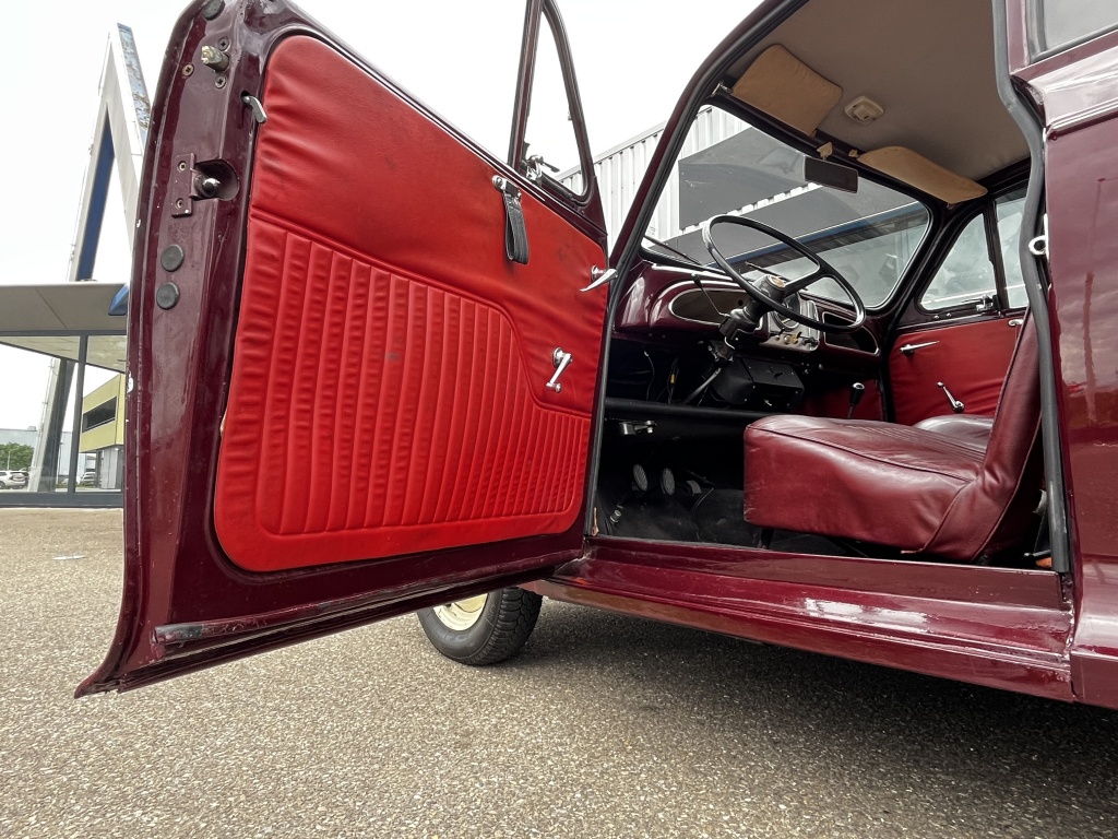 Morris Minor
