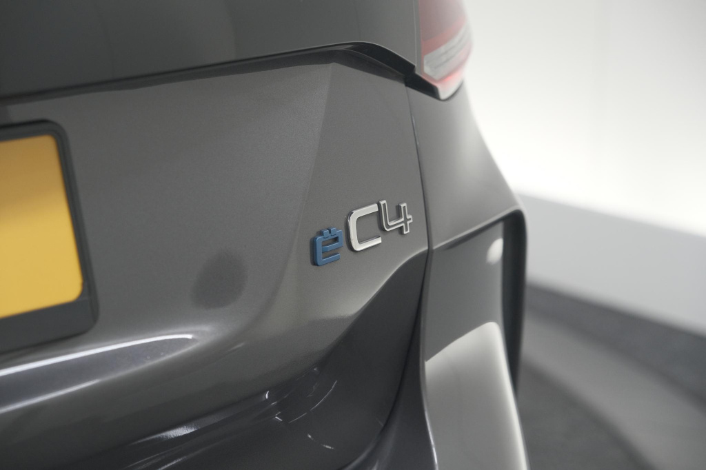 Citroen Ë-c4