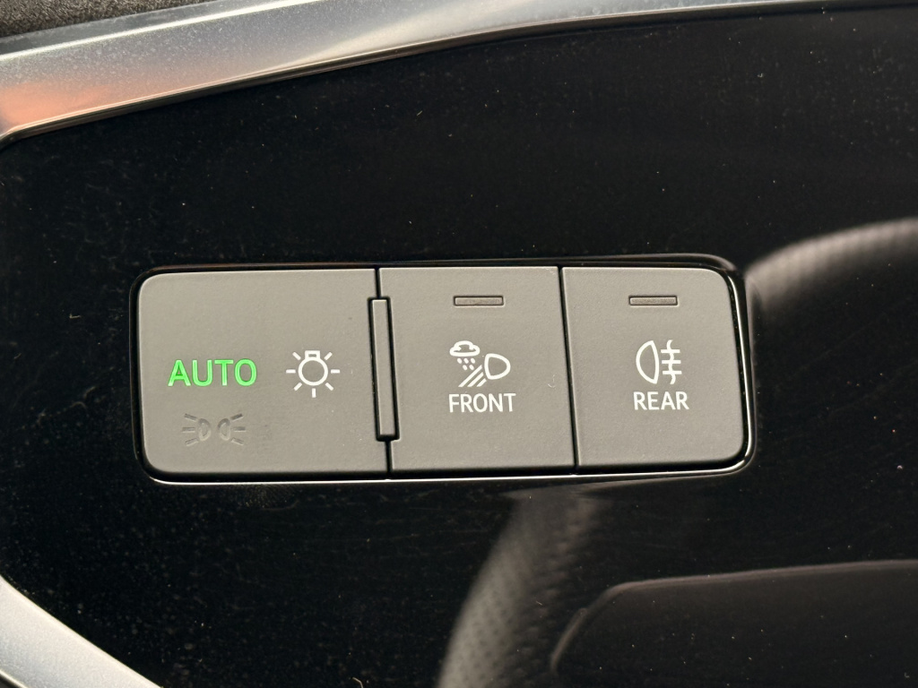 Audi Rsq3