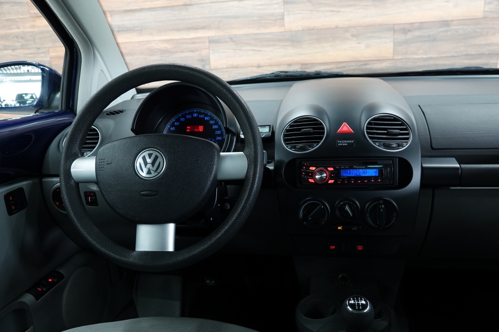 Volkswagen New Beetle