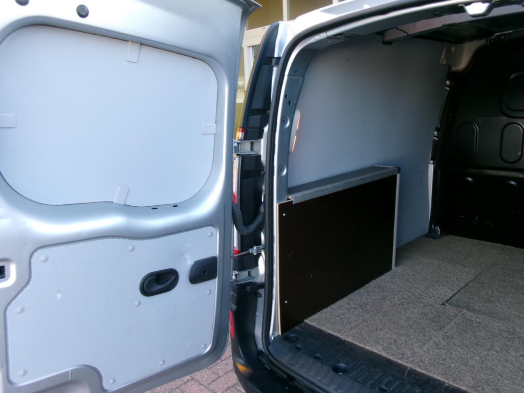Nissan Nv250