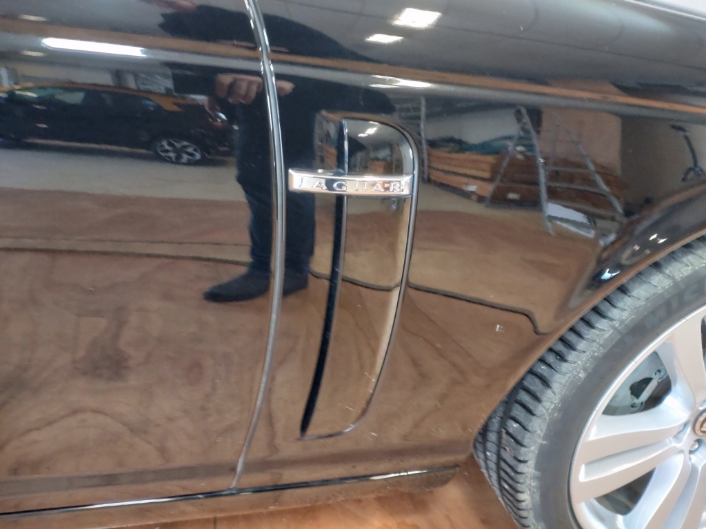 Jaguar Xj