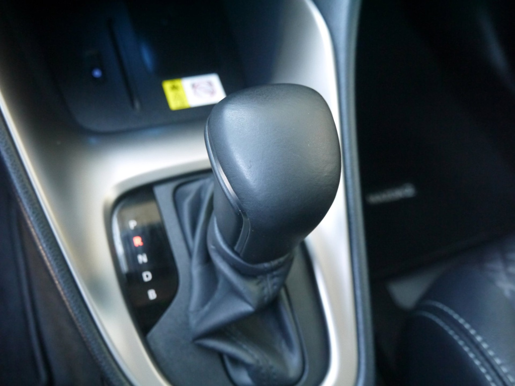 Mazda 2 Hybrid