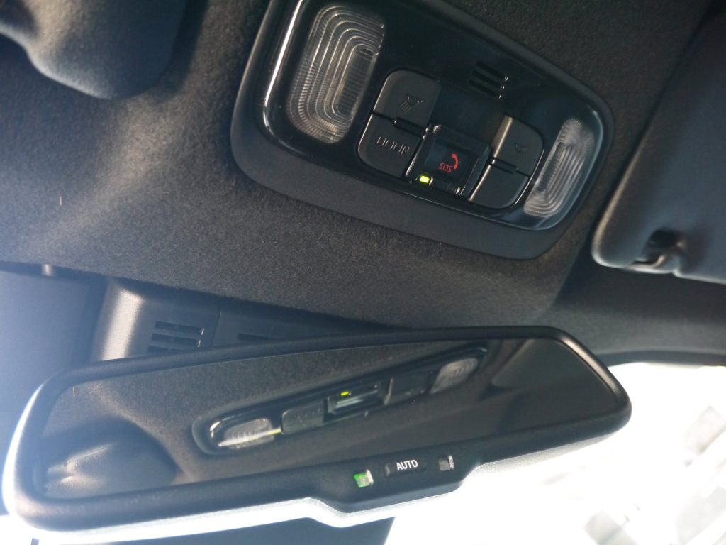 Mazda 2 Hybrid