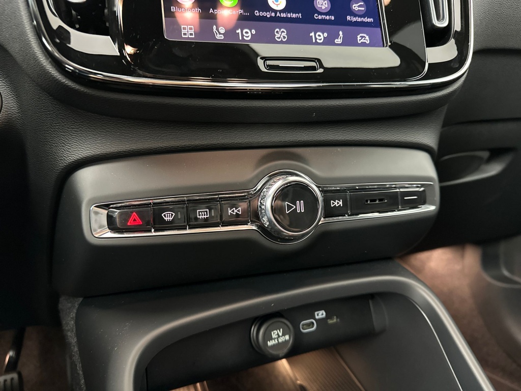 Volvo Ex40