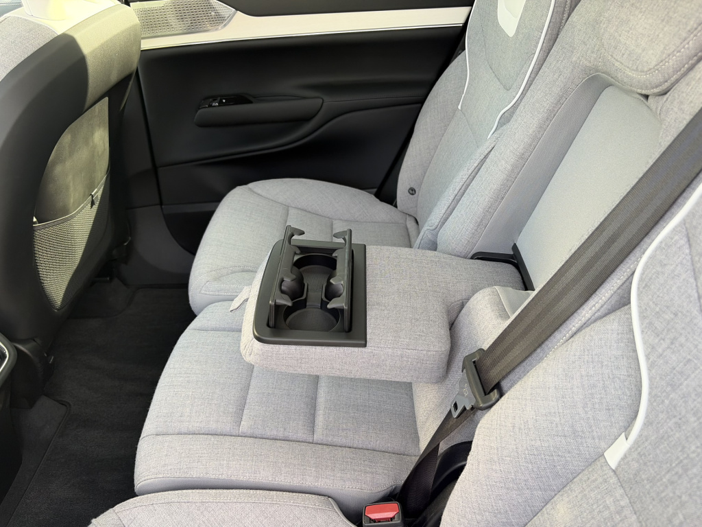 Volvo Ex90