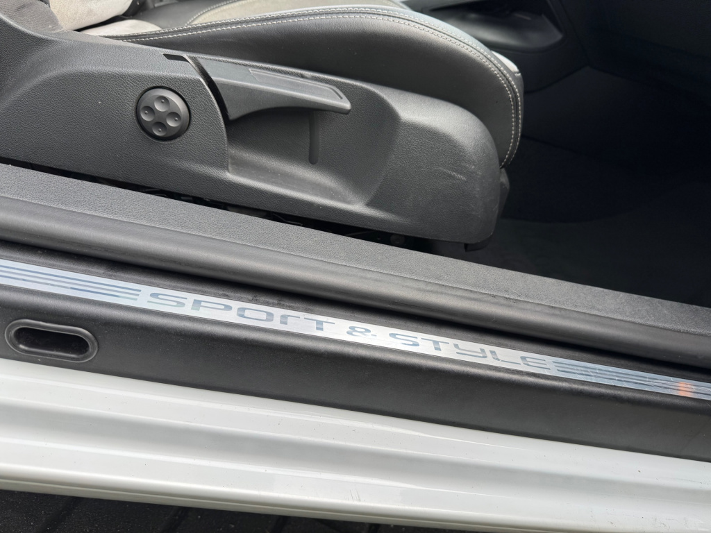 Volkswagen Eos