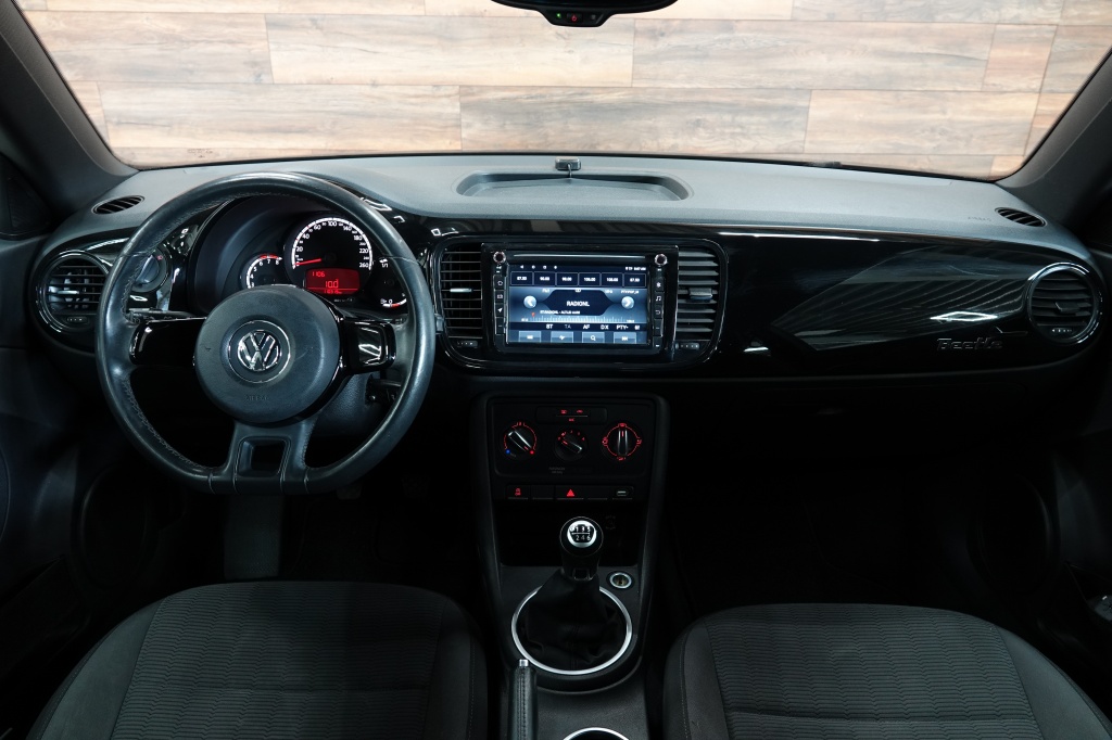 Volkswagen New Beetle