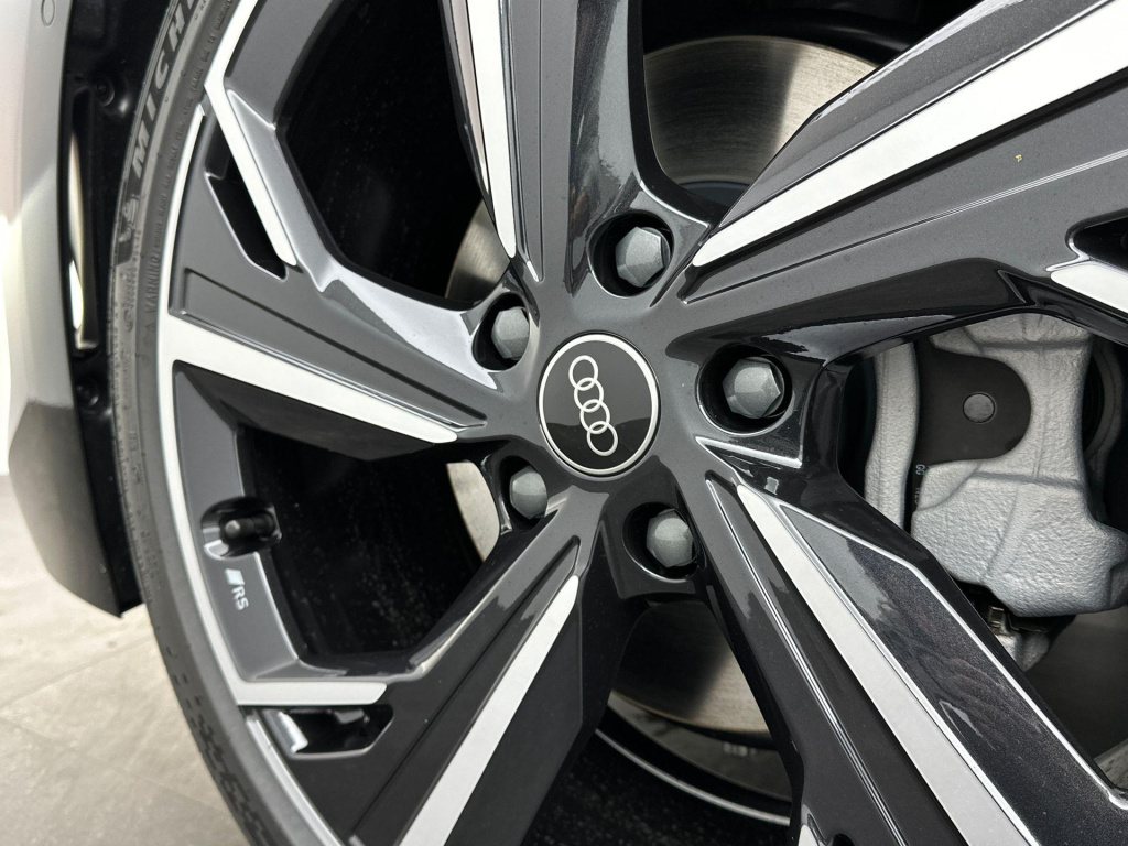Audi A6 Sportback E-tron