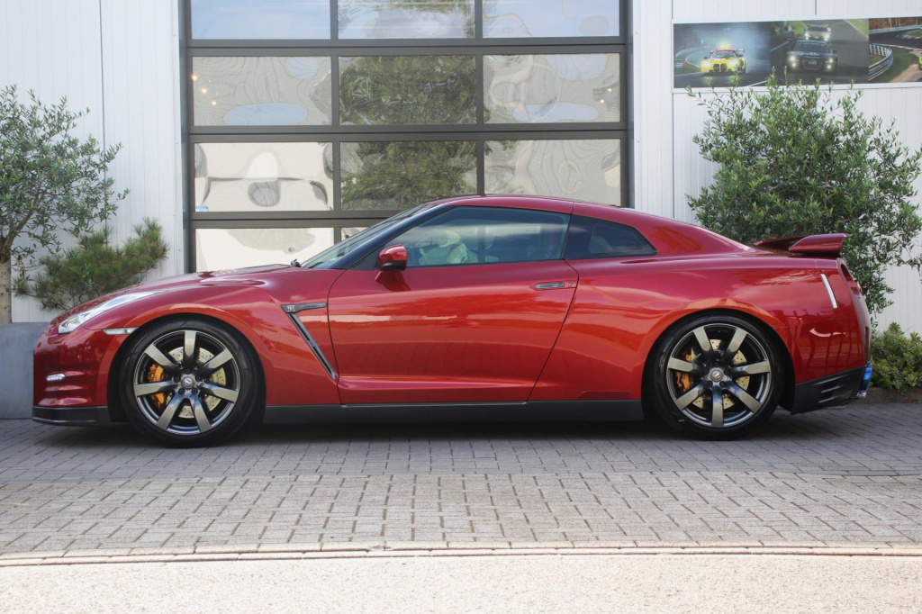 Nissan Gt-r