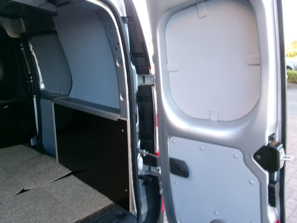 Nissan Nv250