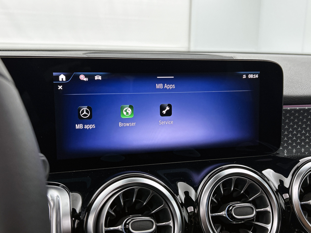 Mercedes-Benz Eqb
