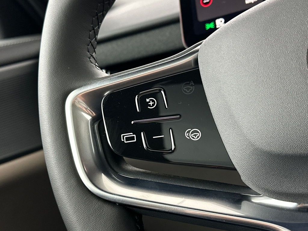 Volvo Es90