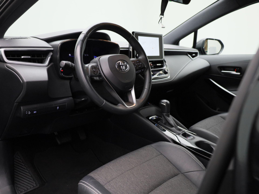 Toyota Corolla Touring Sports