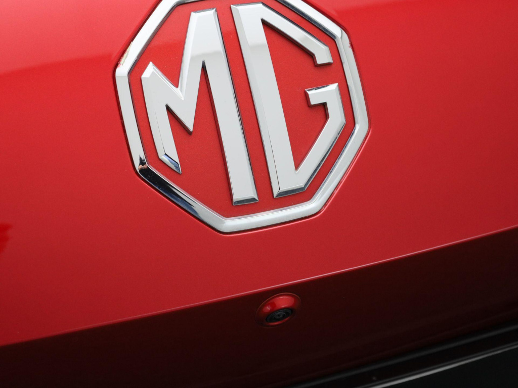 MG Mg4